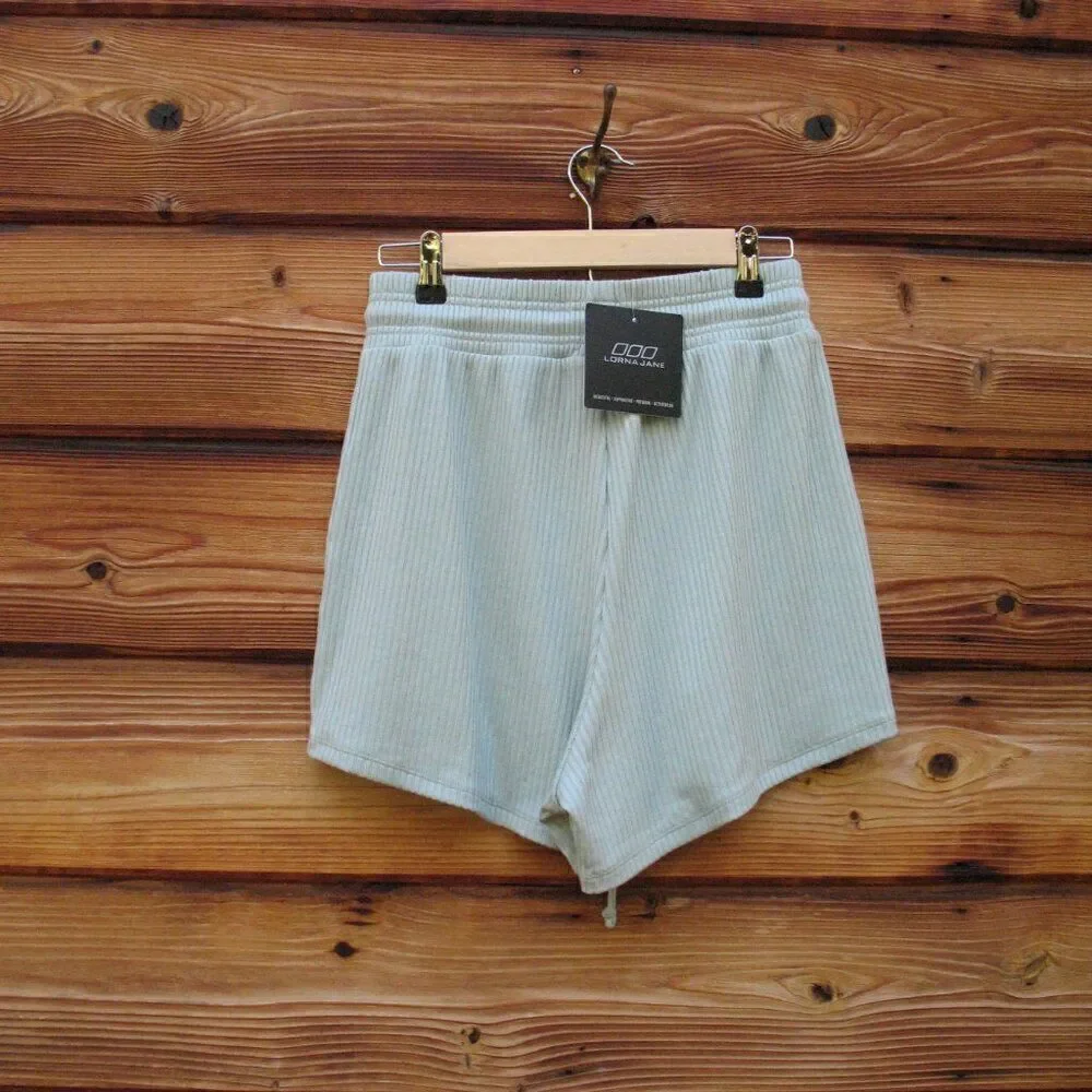 NWT Lorna Jane High Rise Relaxed Shorts